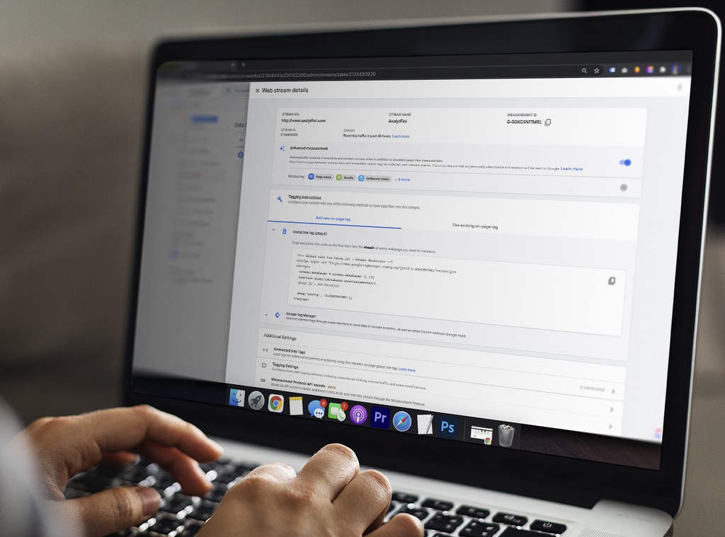 AnalytFini's tweet photo. Not sure how to find your Google Analytics tracking code? Here's how in a few steps!

Read all about it, here 👉 https://t.co/HWUUSSzNq8

#GoogleAnalytics #WebsiteAnalytics #BoostBusinessProfits #CollectValuableData #GoogleAnalyticsId #GoogleAnalyticsCode https://t.co/TaHnM6TdXK