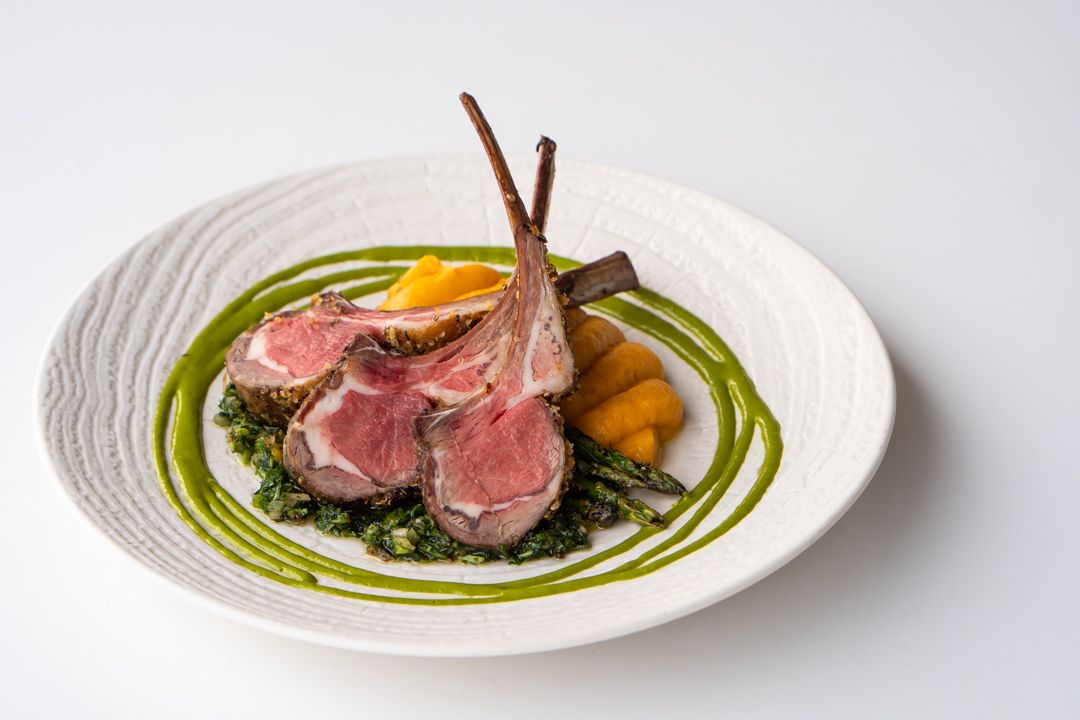 ancoradining's tweet photo. Ancora's #Easter Menus are available for take-out on April 4! Order from us for pick-up, or delivery through @DoorDash 

Ancora's Executive Chefs have created exquisite Peruvian-meets-Japanese culinary creations for diners this Easter 🥚 

Outdoor #patio is open daily from 11 am! https://t.co/3egoa531Z5