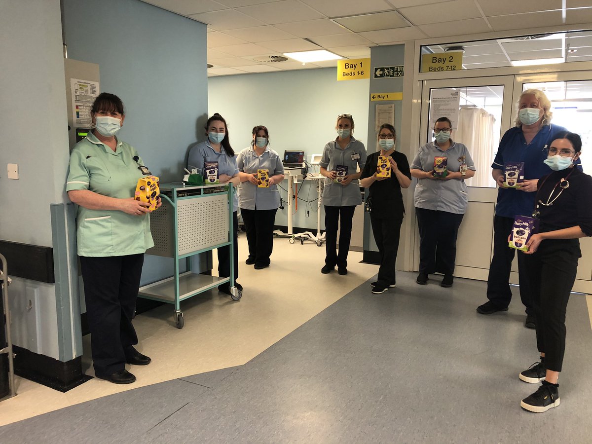 glasson_leanne's tweet image. Easter has arrived on OPAU 🐥🐰 Easter eggs all round for the staff!! A little thank you for their continuous hard work and amazing patient care! Roll on Sunday when the patients receive theirs 🐣 #wuth #Frailtyunit