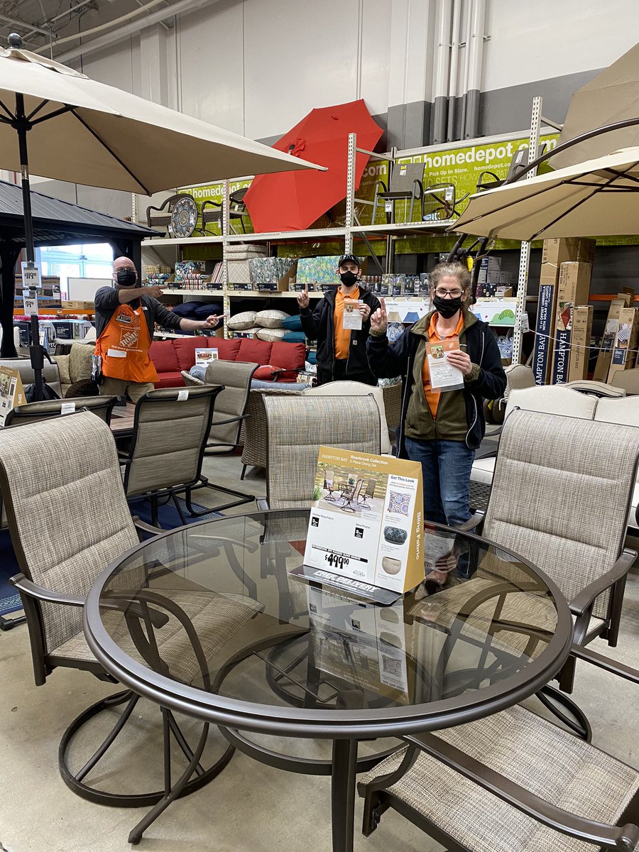 MEGAN_PETTIT tweet media