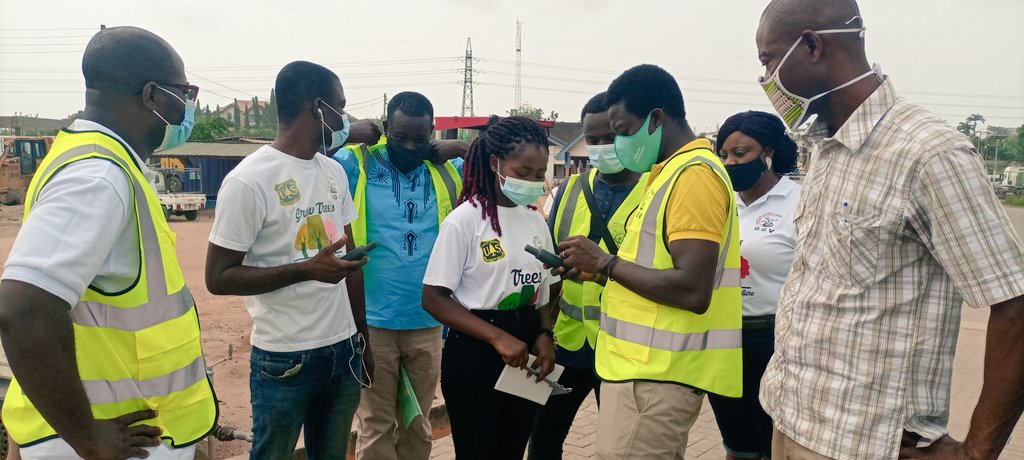 GoshenGlobal's tweet photo. #Mapping boundaries of already #Planted areas by #GoshenGlobalVision in collaboration with #Community Members and #Schools within Sekondi-Takoradi, Western Region of Ghana.
#USFSprojects
#OneTreePlanted
#GreenMaps
#GGV https://t.co/SOzSZtQeIs
