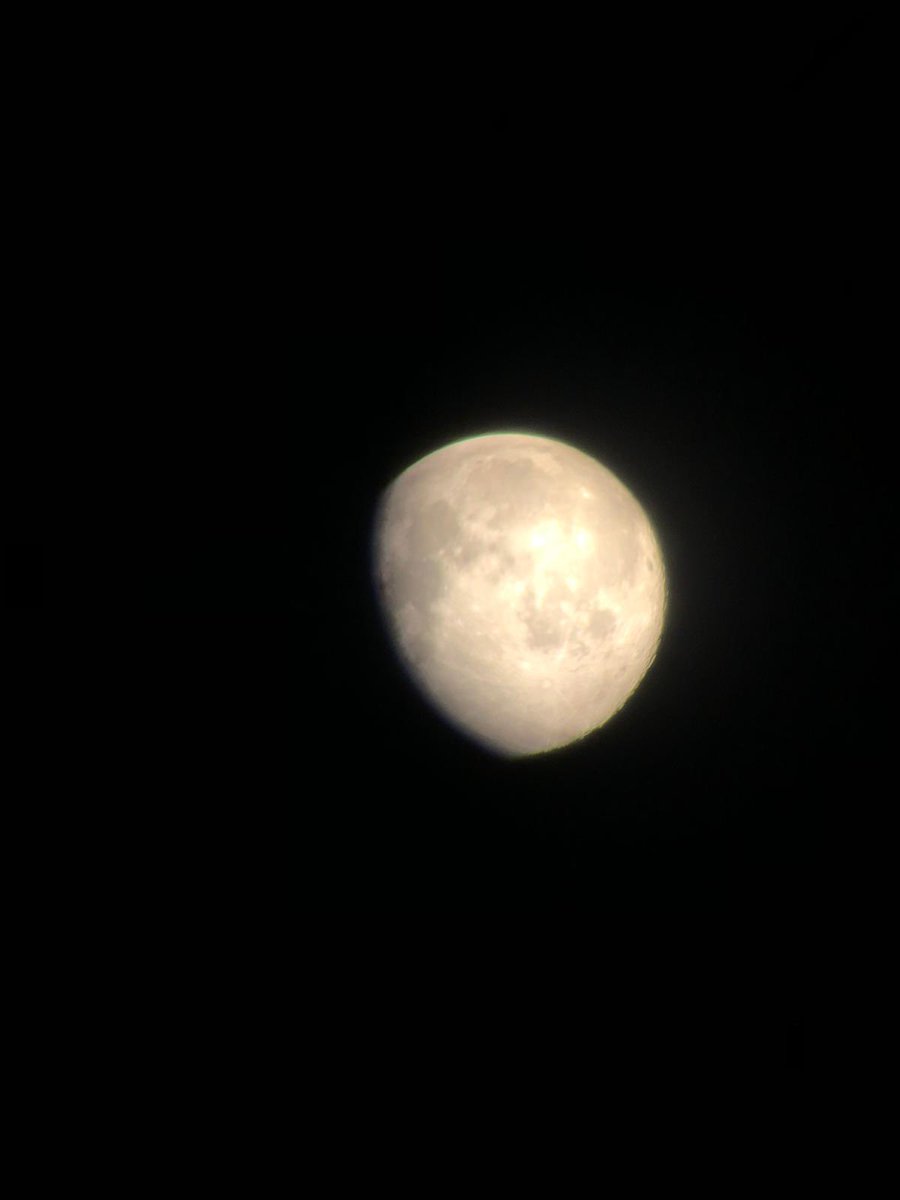 ATrknder's tweet photo. Dün gece ay muhteşemdi #teleskop #moon #livemoon https://t.co/k7xmaDl2oP
