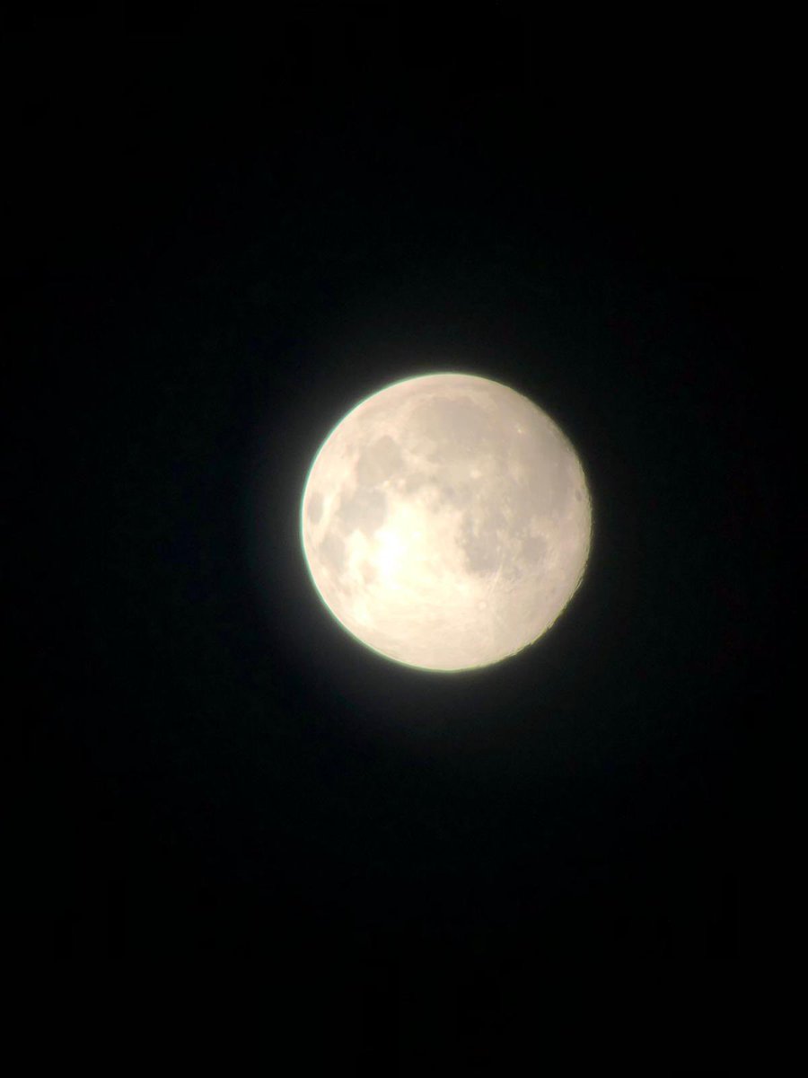 ATrknder's tweet photo. Dün gece ay muhteşemdi #teleskop #moon #livemoon https://t.co/k7xmaDl2oP