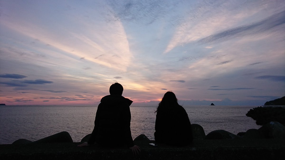 京介 弱い女守るのが 強い男の 礼儀じゃあない コラ少年 聞いてるの そこんとこ ヨロシクね 仁義男らしく 屈折して斜に 構えずに 正直な気持ちを 話してご覧なさい 仁義通しなさい 一生もん永遠の愛 少年お姉さんに 誓うのよ 仁義男らしく 好きならそう 純