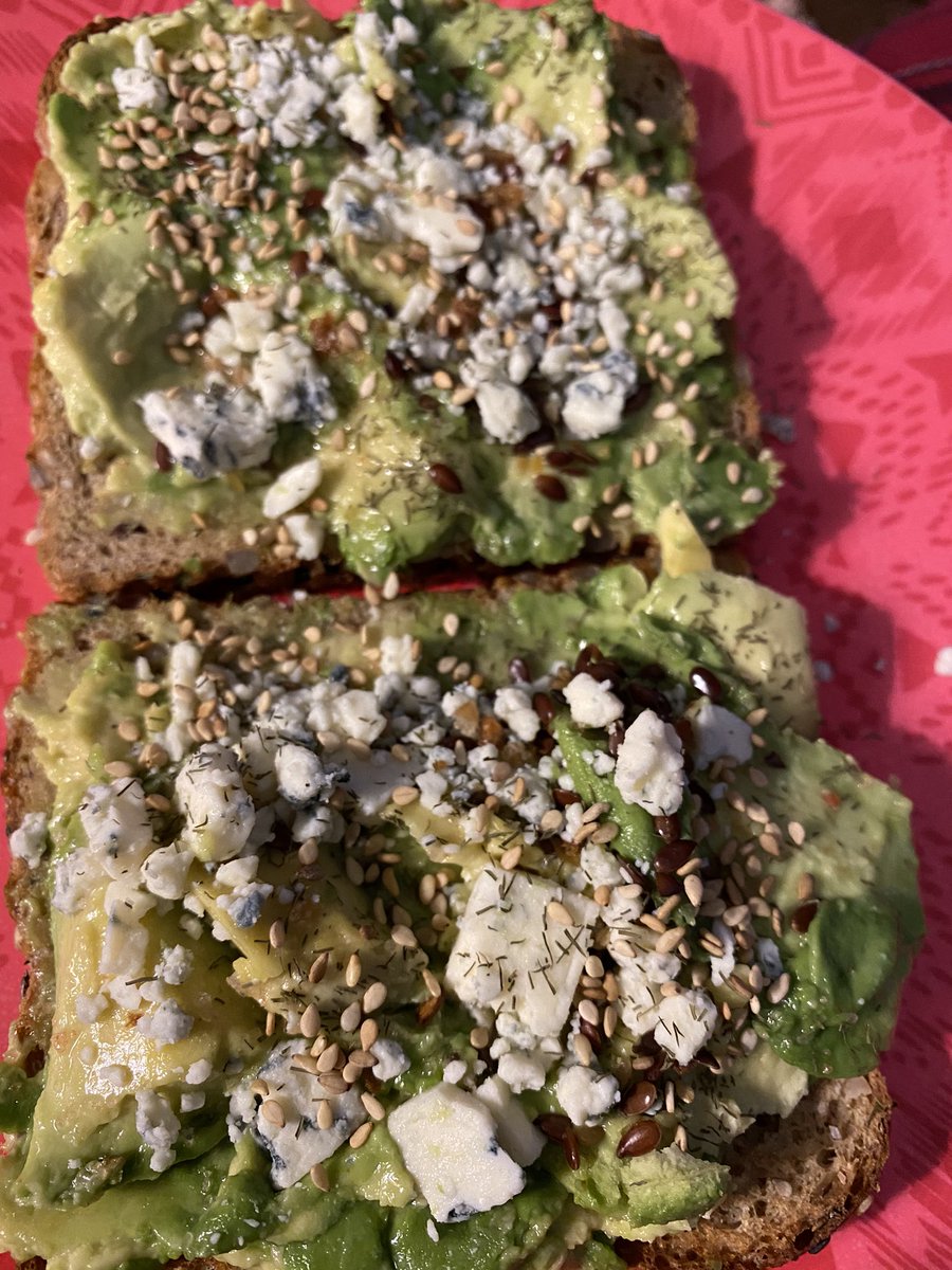 eclectopia_guy's tweet photo. Perhaps I went a bit too far w the Gorgonzola. Though it looks a sight, avocado toast lives up to all the hype; especially w Dave’s Good Seed bread. 
Lime juice, salt and a sprinkle of sesame seeds. https://t.co/AunOlZEoSc
