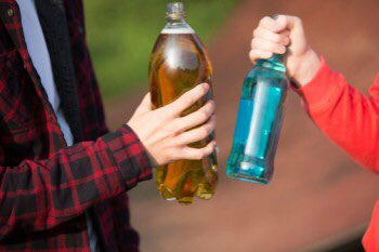 PCSODarrenB's tweet photo. #Thorngumbald alcohol seized from group of well under the age drinkers in the street
Warning letters sent to their parents on the dangers of under age drinking #fairway #YouSaidWeDid #reducingASB https://t.co/7CN3MHc8m1