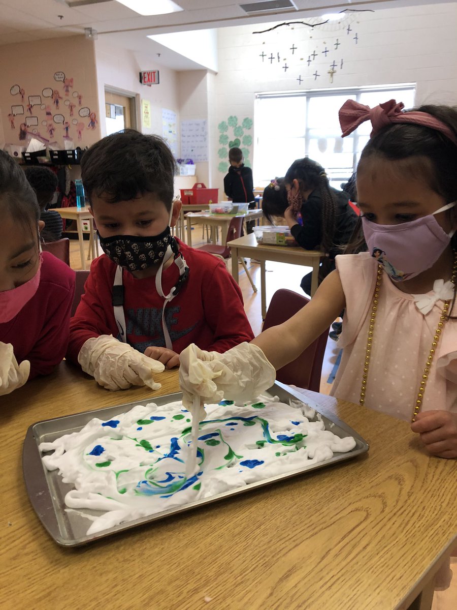 STCKindergarten's tweet photo. Look out Easter Bunny, our tiny timberwolves are taking over! We used shaving cream and food dye to create a colourful design on these eggs. https://t.co/6kLYNHIvmM