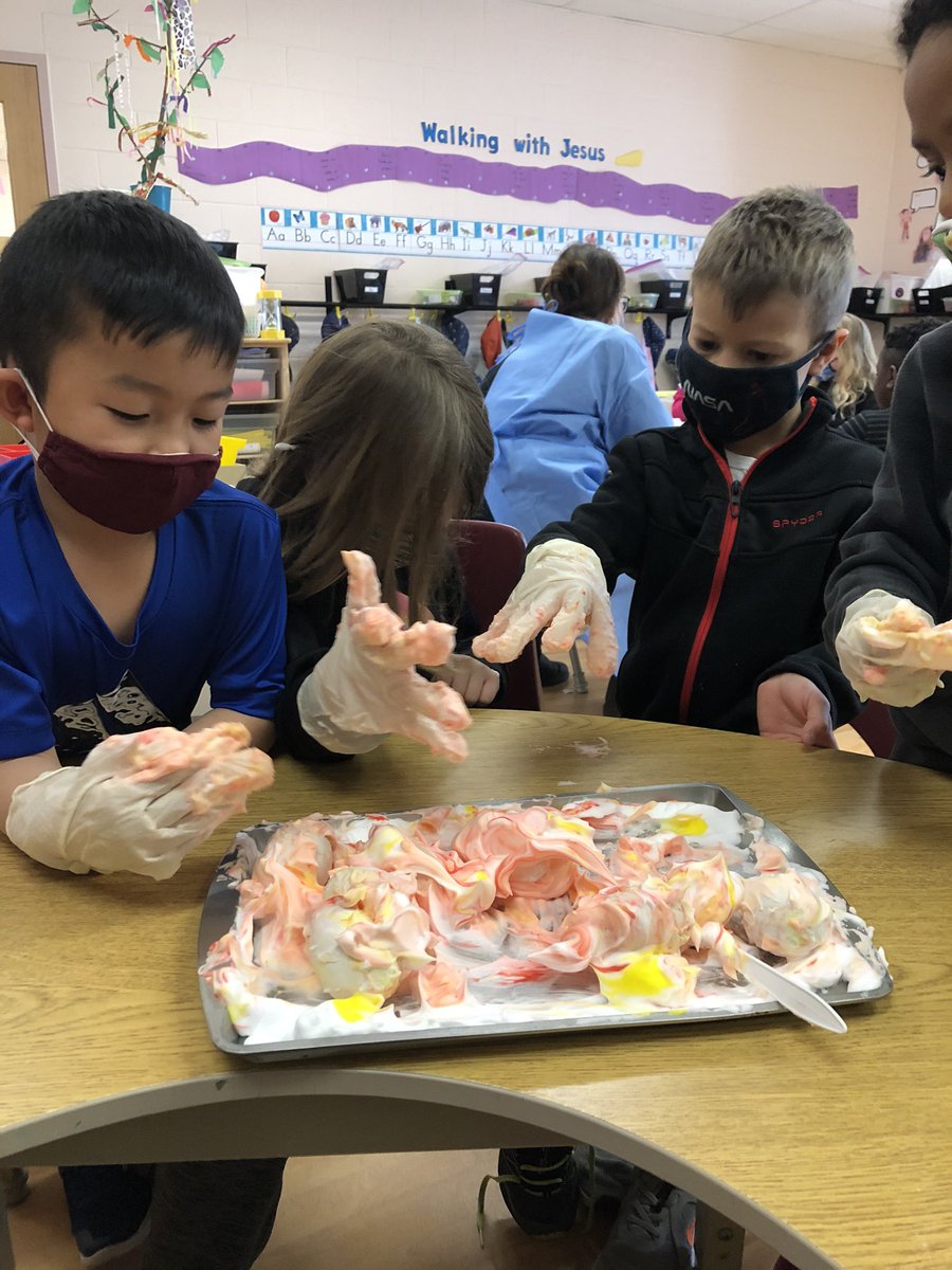 STCKindergarten's tweet photo. Look out Easter Bunny, our tiny timberwolves are taking over! We used shaving cream and food dye to create a colourful design on these eggs. https://t.co/6kLYNHIvmM