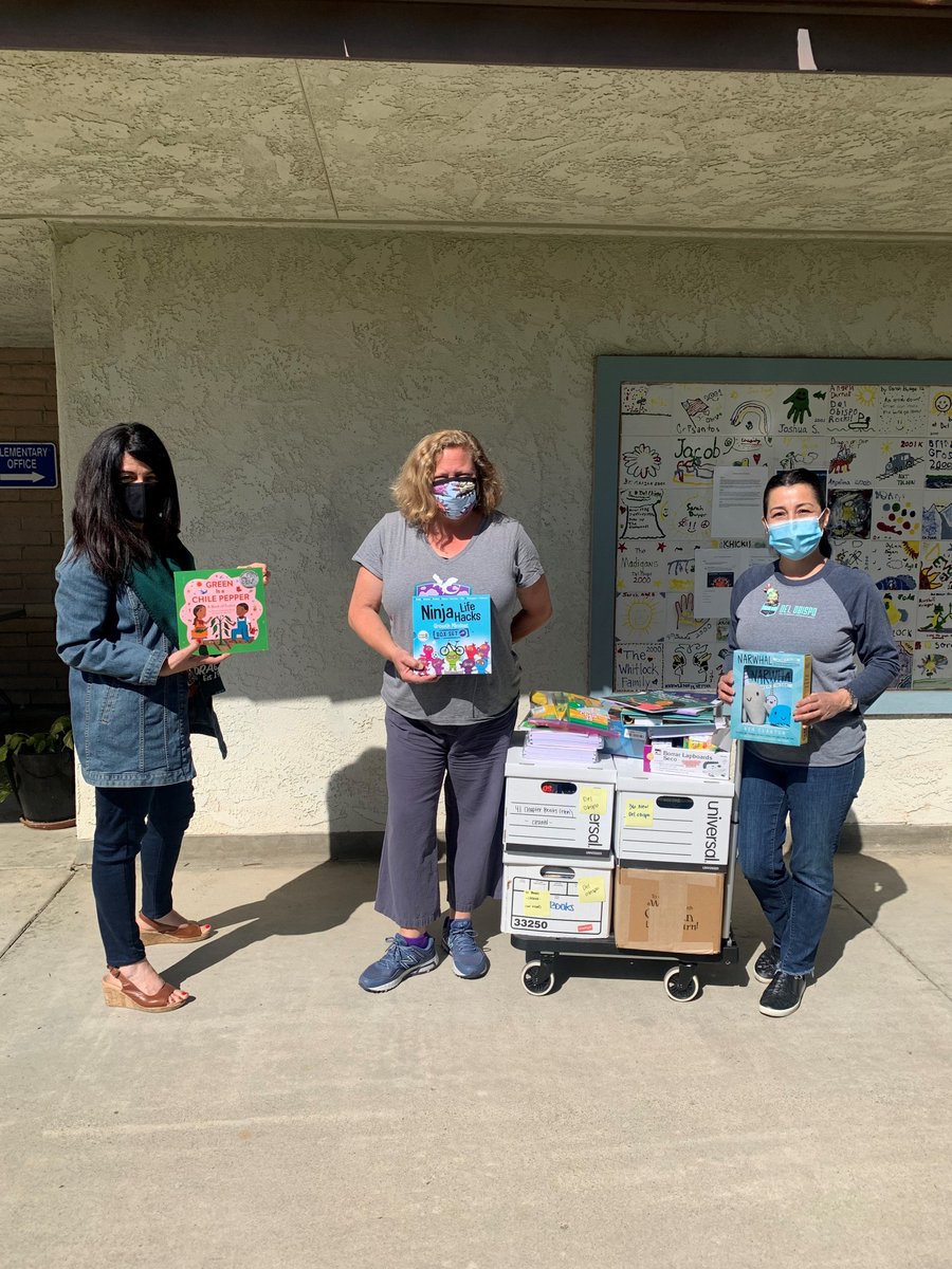 daisy_OCUW's tweet photo. Today, we dropped off 150 brand NEW books to @delodragons in San Juan Capistrano, CA for their students! https://t.co/VYwHghFEOf