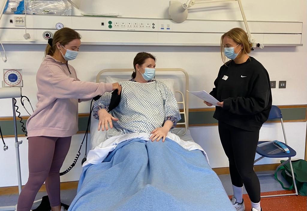 UCDMidwifery's tweet photo. What a great morning we had with 3rd year @UCDMidwifery students on Monday in @ucdsnmhs simulation labs to role play complex scenarios #emergencycs #twinbirth #breech #labourandbirthskills #theorytopractice https://t.co/JafpMcyokk