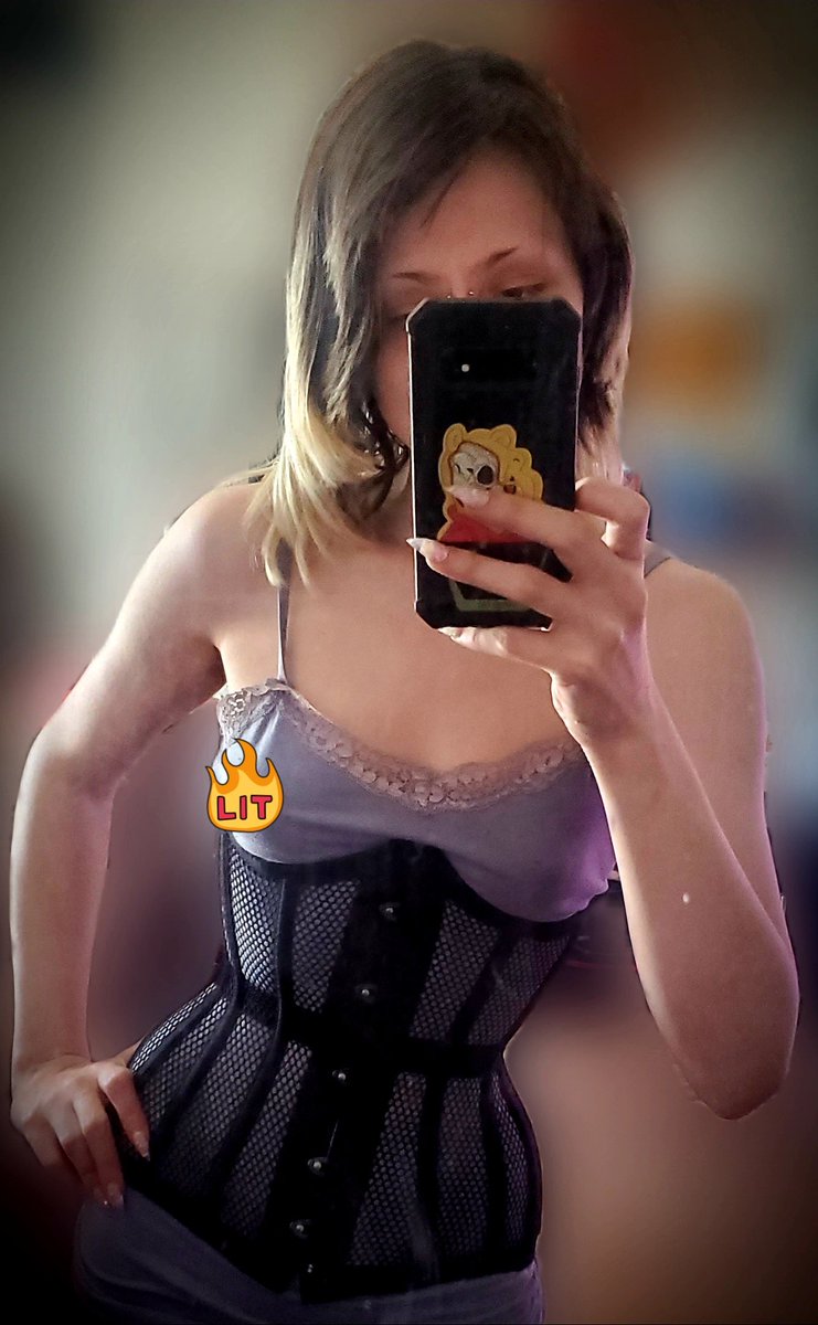 the_CosmicKing's tweet photo. Soon, I'll be unstoppable ~
#cosplayer #NonBinary #corset #mua #corsetting #piercings #pierced #orchardcorset @orchardcorset https://t.co/x6mBCXUXuf