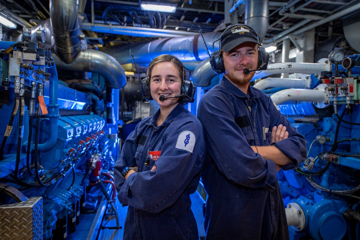 NZDefenceForce's tweet photo. Fourth generation Navy ⚓️ Meet siblings Anelies and Matt. They’re serving on #HMNZSManawanui and are the fourth generation in their family to embrace a career in our @NZNavy.
MORE: https://t.co/dHE0smxxmO
#FacesofyourForce #Force4NZ https://t.co/F9Lw5ORRP6