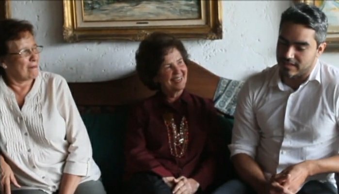 Falleció la Sra. Gloria Lizarraga de Capriles, primera alcaldesa del Municipio Baruta, mujer intachable, de principios y valores, comprometida con Venezuela en cuerpo y alma. Una pérdida para su familia y para nuestra tierra.
Que descanse en paz 🌟