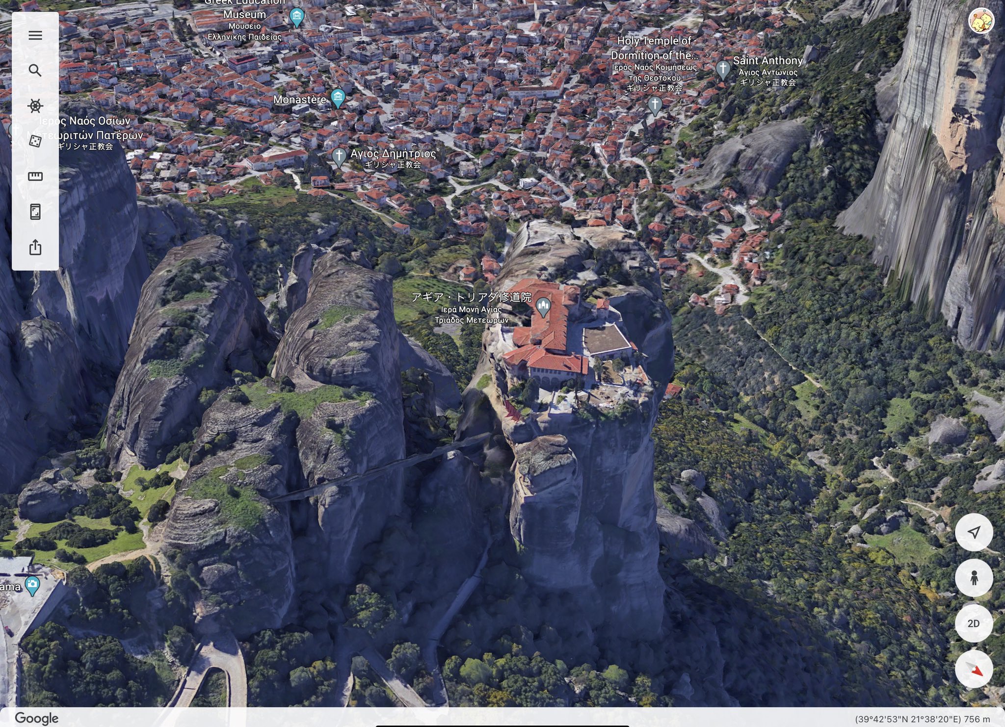 如庵 朝は世界遺産 あっギリシャ のメテオラ修道院群もgoogleearthの3dになってる ひゃーほんとに岩の上に建ってるぞすごいなあ 今はよく見たら岩の下から岩上へアクセスする階段ついてるのね T Co Wakhkhz8ai Twitter