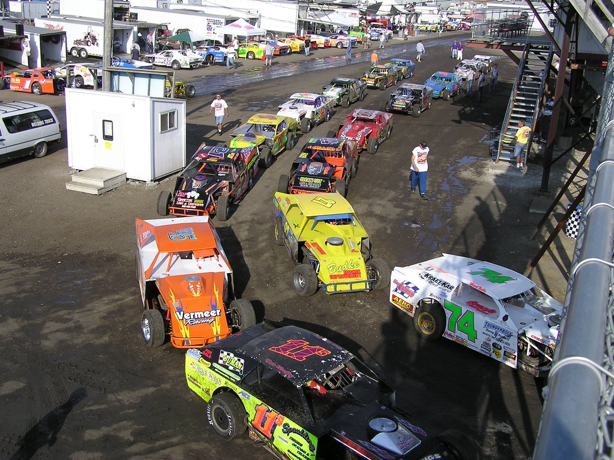 One more day closer to the weekend and a Friday or Saturday night at your local racetrack. Here's a little throwback imagery from the 2006 <a href="/imca_racing/">IMCA 🏁</a> Super Nationals to keep you motivated to finish the work week strong. #WednesdayMotivation