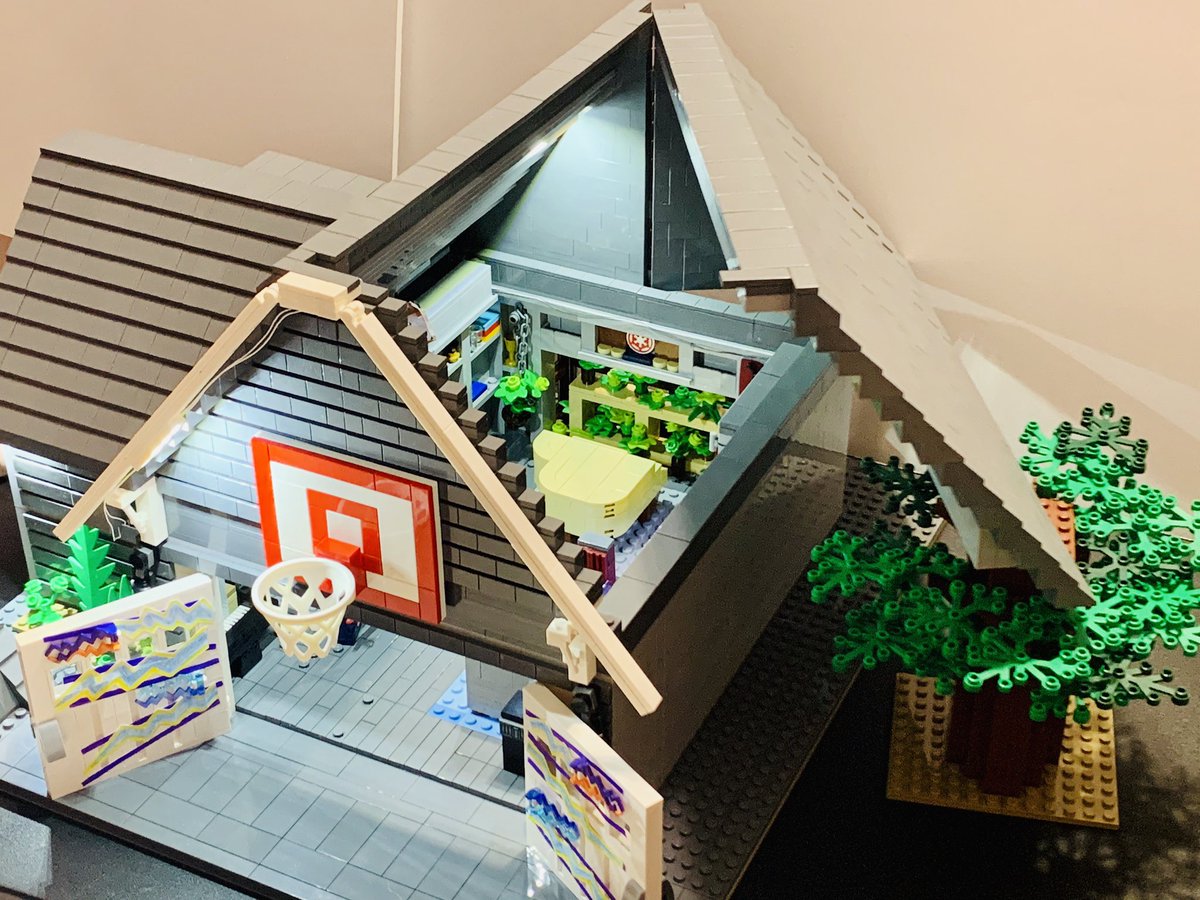 My son is a big fan of <a href="/Netflix/">Netflix</a>’s Julie and the Phantoms, so I built Julie’s garage for him. #JulieAndThePhantoms #jatp #lego #legomoc