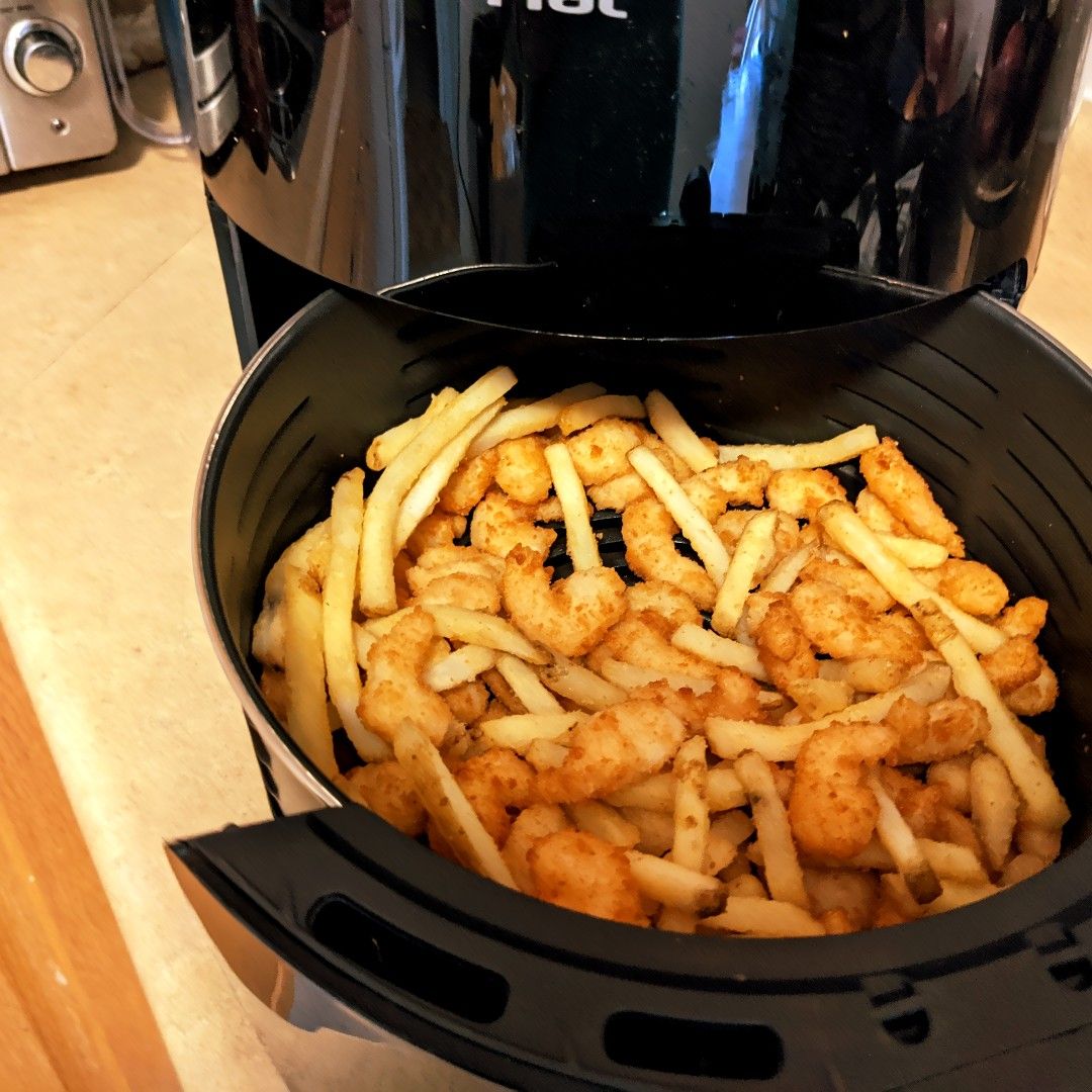 allison_tot's tweet photo. #influencer #tfal I l received this awesome Air Fryer for free and absolutely love it! Food came out crisp and delicious! https://t.co/KPGGcSGGuU https://t.co/Oq7iuSTGc5