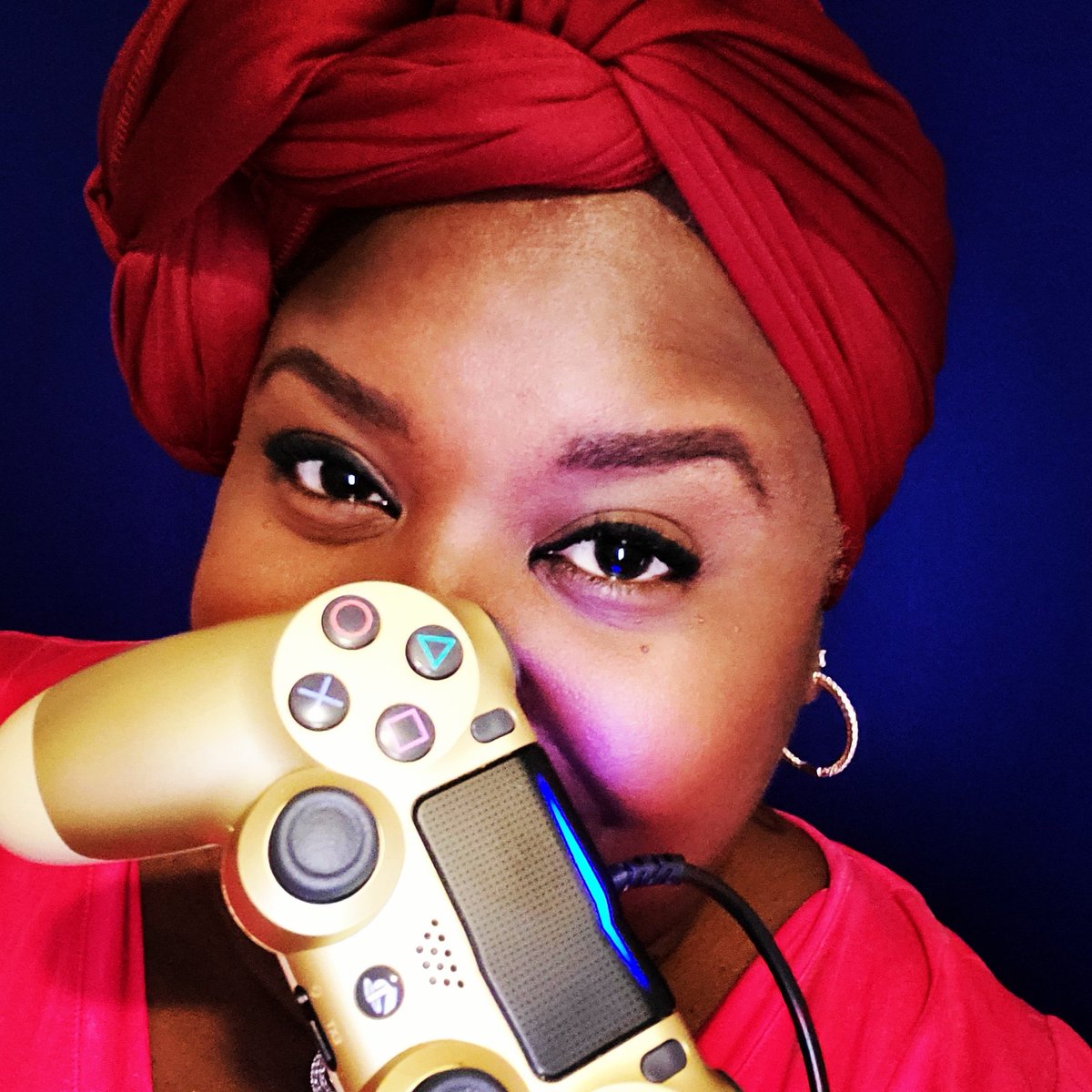 just_Lacretta's tweet image. Black Girl 👸🏾 Gamer 🎮 #meinanutshell #melaninqueen #gamer #gamers #instagamer #blackgirlgamer #blackgamergirl #blackgamer #Playstation #gold