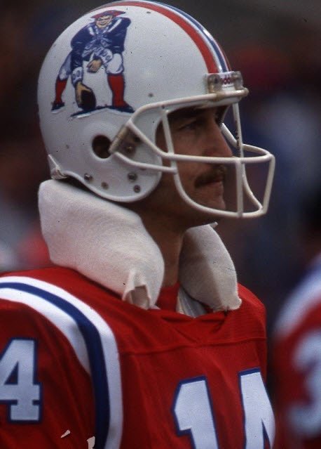 Super70sSports's tweet photo. “Steve, we’re all concerned about your neck. Maybe you should sit this one out.”

“Don’t you pussies worry about Steve Grogan. Just get me a horse Kotex and list me as probable.” https://t.co/4gpCcL86gS