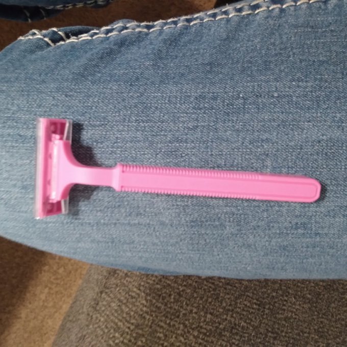 Used pink razor by Amanda by @XDaddysgirl610 https://t.co/HhHcuur3Ap Find it on #ManyVids! https://t<a class="tags" href="/tag/xdaddysgirl610">@xdaddysgirl610</a><a href="/tag/manyvids"class="tags"><span>#manyvids</span></a>