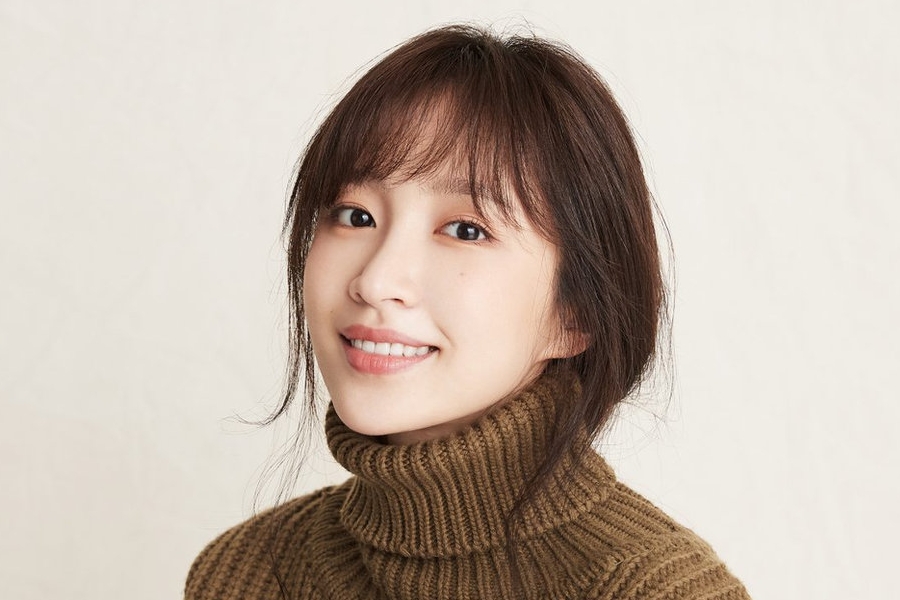 soompi's tweet photo. #EXID's #Hani In Talks To Lead New Drama By Writer of "#IncompleteLife"
https://t.co/6kEcwGXeQM https://t.co/73Y9y5hGdc