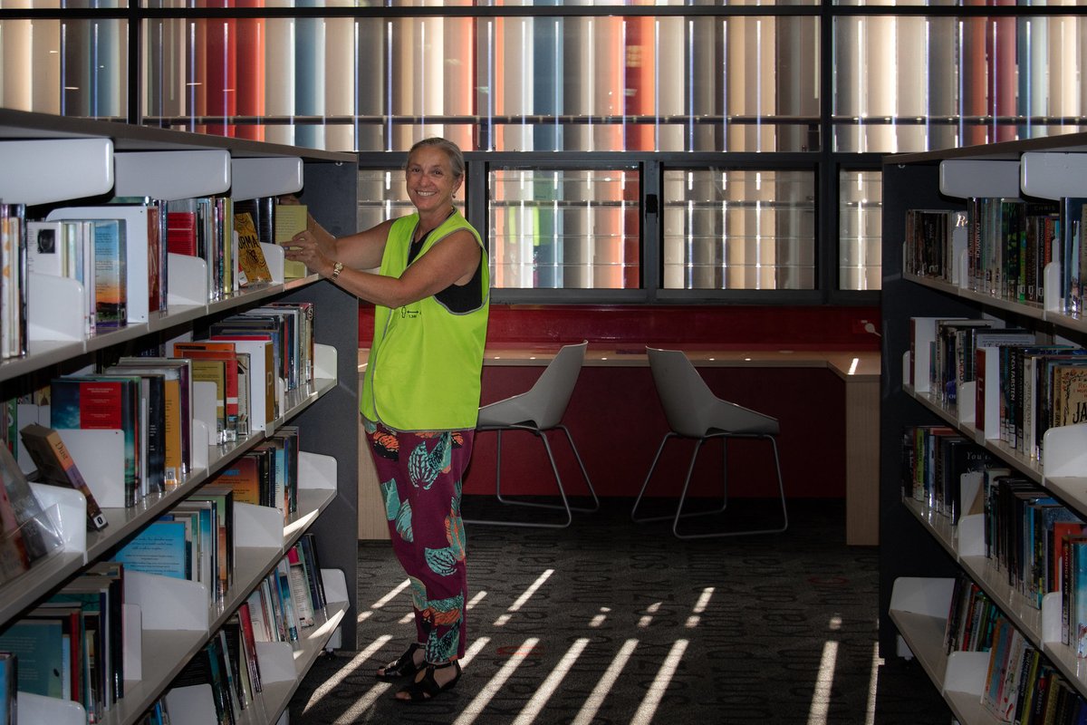 statelibrarynsw's tweet image. Today's featured public library is #Cronulla Library, part of @suthlib. #ALibraryADay #NSWPublicLibraries

With friendly staff, an amazing location and (arguably) #Sydney's best beach nearby, it feels like the sun is always shining at #CronullaLibrary. ☀️

sutherlandshire.nsw.gov.au/Community/Libr…
