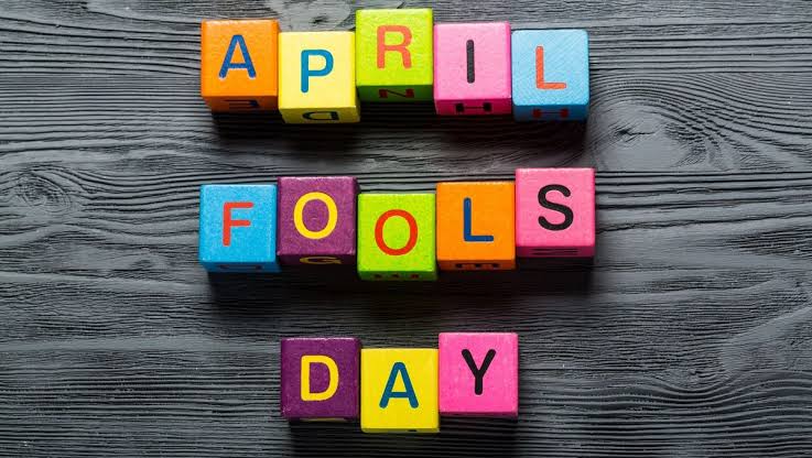Yaarudaivan's tweet photo. #AprilFoolsDay #TodayinHistory #YaarudaIvan 
Must be watch on YouTube 👀😂👇
https://t.co/NXb3wJ2DNg https://t.co/FjAbuxqpBA