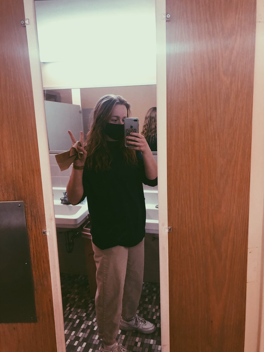 djsnedjo4's tweet photo. 🐌¡long shirt corduroy pants!🐌 https://t.co/gTvHHdM8g6