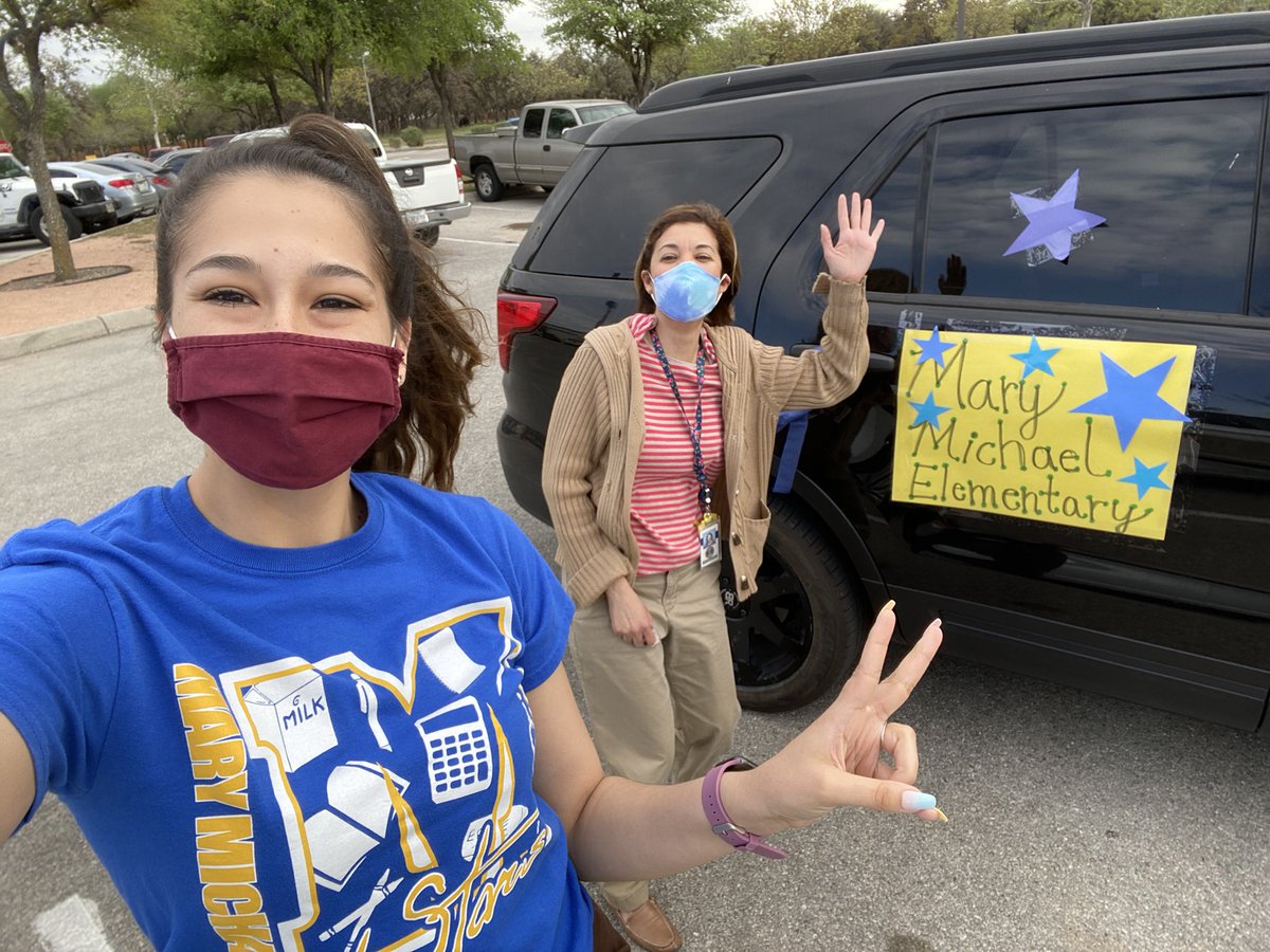 Kealani_Brooks's tweet photo. We had so much fun at the H-E-B Texas Loves Teachers Tour! Thank you so much @HEB & @NISD ๐ ๐@NISDMichael #BetterTogether #ShineBrighter #MichaelLegendary #TeachersCan https://t.co/ITH1JtK643