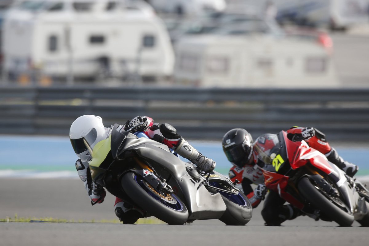 zechdz's tweet photo. Over the weekend we had a 3 day test at Jerez Circuit with @easyracesbkteam
I was able to set some fast times and get used to the new bike and tires.
Really looking forward to the race next week, and to fight for the Open600 podium
#easyraceteam #esbk #yamahar6 #ssp #open600 https://t.co/5lV3F7MWzs