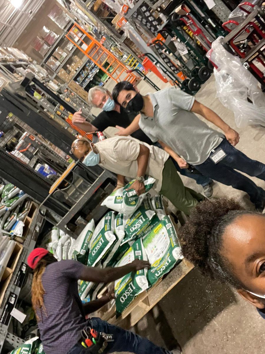 jasonb77fl's tweet photo. This is one hard working team of D-sups(all not Pictured). 2021 inventory...Done! Even though I have only been at 6379 for a couple months I am so proud and grateful to be part of this amazing team!! @paddleboardjlc @DavidRomanHD @Chris_J_Mangino https://t.co/Lw6dEtbFY8