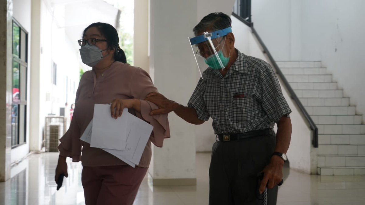 KemenkesRI's tweet photo. #RilisSehat

Dukungan Keluarga Jadi Kunci Percepatan Vaksinasi Lansia @KemenkesRI 

https://t.co/mxAexM2odl https://t.co/3sJaXnEMaq