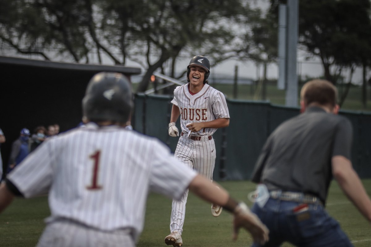 A2ZSportsMedia's tweet photo. @rouse_baseball with the win vs Gtown check out the updated gallery and catch them in action tomorrow night vs Cedar Park. @ckrempin @baysball34 @RaiderNationAV @FlxAtx @SKithil https://t.co/ebxyJMp59q