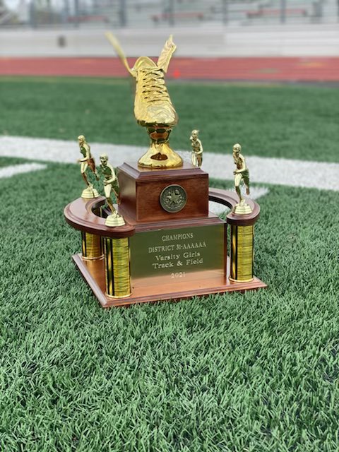 economedes_hs's tweet photo. Our Lady Jags are DISTRICT CHAMPS!🥇🏃🏻‍♀️🏆Great job at today’s track meet!  👏👏👏
Congratulations to all athletes and coaches! 💙🧡 https://t.co/zjBsNQmf9F
