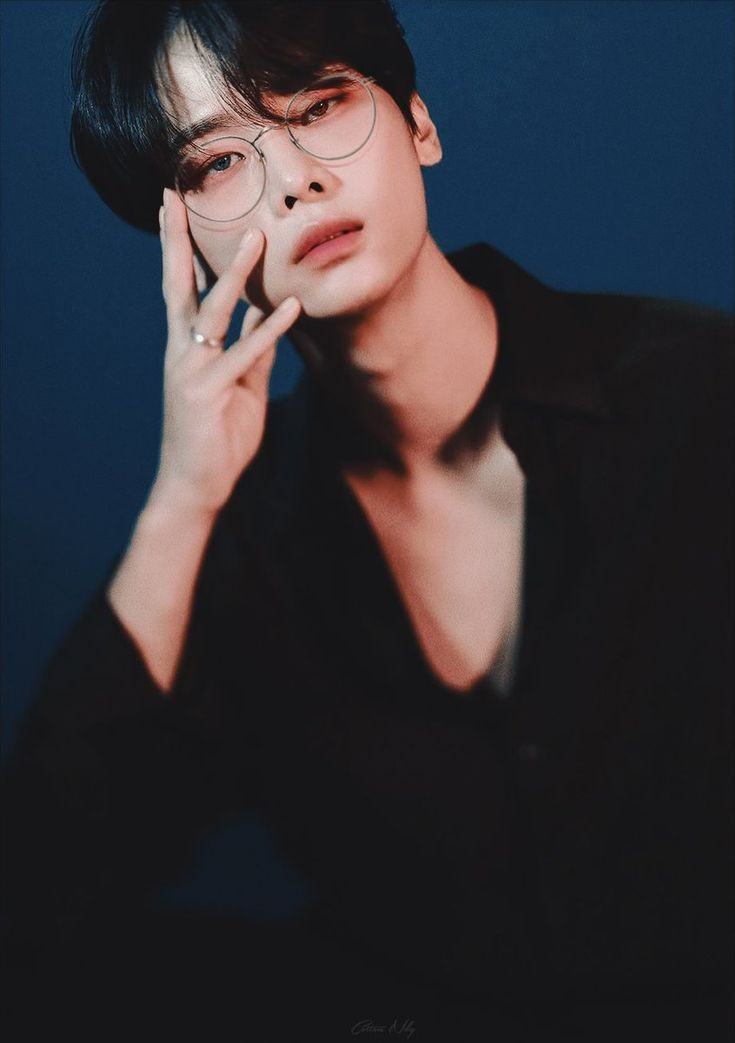 daily hakyeon here to serve you <3