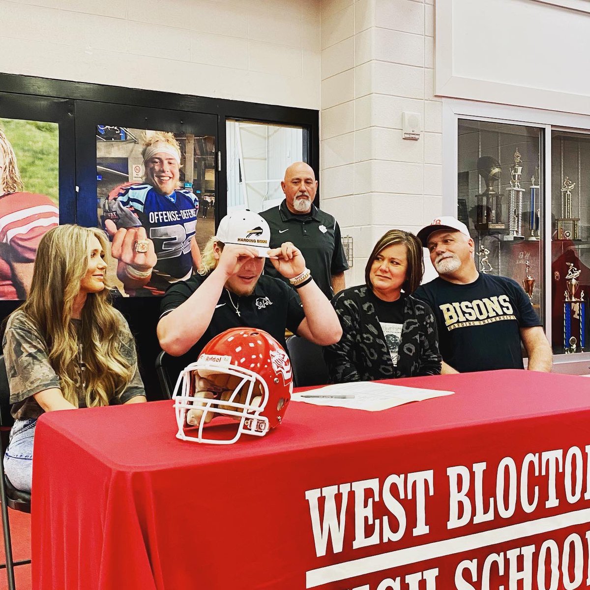 CoachCannonM's tweet photo. Officially a Bison! 🦬 #ag2g https://t.co/63nP2aBSwP