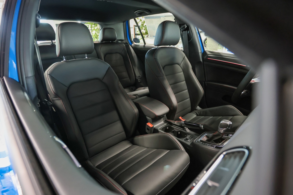 The best seats in the house are right here at <a href="/GalpinVW/">Galpin Volkswagen</a> 😍

📞855.336.7197⁠⠀⁠
🖥️ GalpinVolkswagen.com⁠⠀⁠
📍15421 Roscoe Boulevard, North Hills, CA 91343⁠⠀⁠