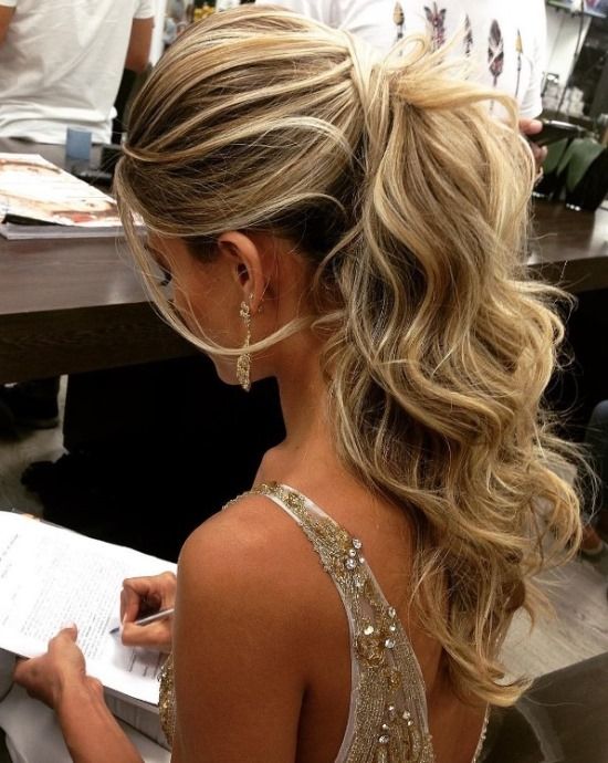 stylexurrea's tweet photo. Excuse me babies, I jus arrived😌💅

#RedCarpetUrrea https://t.co/IBWZSJItAL