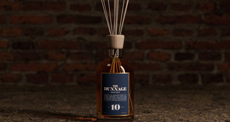 📣 HUGE NEWS 📣 
I’m absolutely delighted to be able to announce the launch of this limited edition reed diffuser inspired by the distinct aroma of a dunnage warehouse. 

foodanddrink.scotsman.com/drink/world-wh…