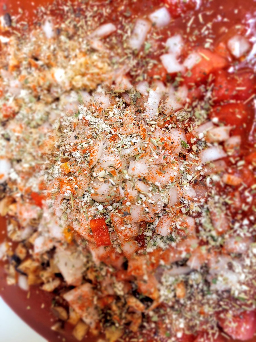 yogichef_17's tweet photo. Blackened Eggplant & Chicken marinara was a hit tonight! #Food #Cooking #Homemade #Foodie #foodForThought #SelfTaughtChef https://t.co/epkXTuqXXE