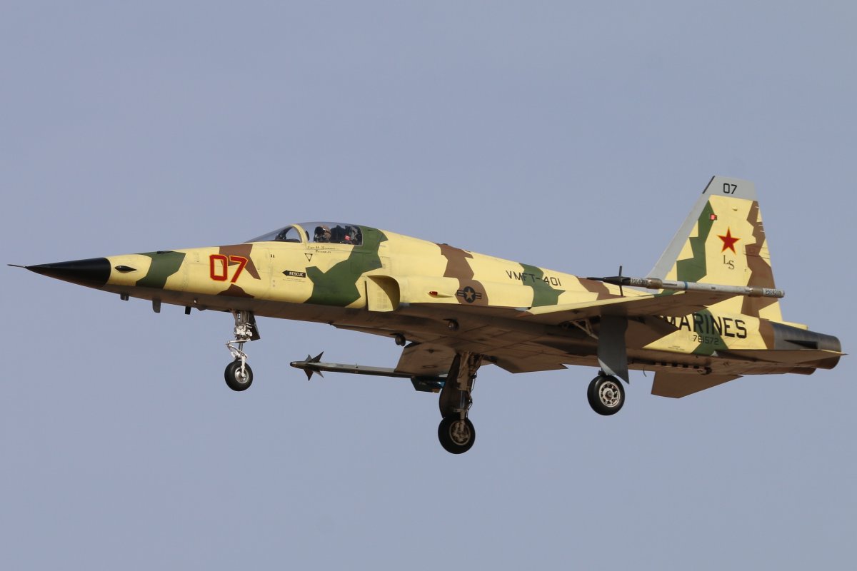 ayu3_BLUE's tweet photo. #401の日
海兵隊ユマMCAS VMFT-401のF-5たち
”05” 761556&"01" 761536
"07" 761572
”00” 761586
”04” 761546
#YumaMCAS #USMC #F5N https://t.co/B4md2PEb2L