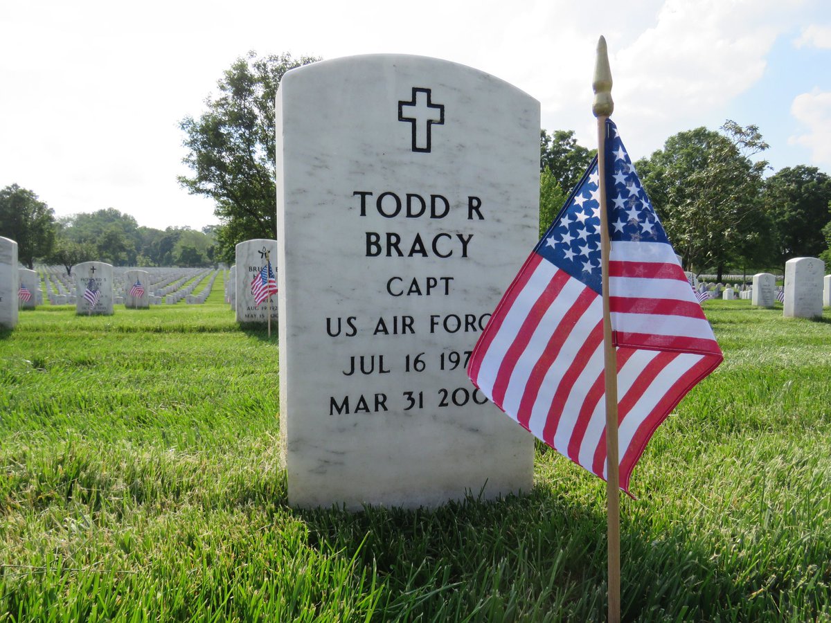 op_hawkeye's tweet photo. 3.31.2005 ~ Captain Todd Bracy πΊπΈ
#OpHawkeyeRemembers #Wrath11Β #7thSOS #352ndSpecialOperationsGroup #DistinguishedFlyingCross #PurpleHeart #Operation_Hawkeye
πΒ https://t.co/TJ5MFlbqlj
π°Β https://t.co/s5RFP1I2aq
π°Β https://t.co/BvphsLoiWO https://t.co/zyaVgmWOoo