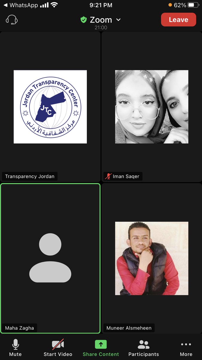 jotransparency's tweet photo. اجتماع مع مجموعة ثانية من #فرسان_الشفافية لمناقشة فكرة من إعدادهم حتى يعمموا الفائدة لشباب من عمرهم ... #مستمرون بدعم الأفكار الإبداعية ضمن مبادرتنا الوطنية #جامعات_ضد_الفساد #الشفافية_الأردنية #TransparencyKnights #JTCjo #مركز_الشفافية_الأردني #الأردن https://t.co/mCF2T0IvES