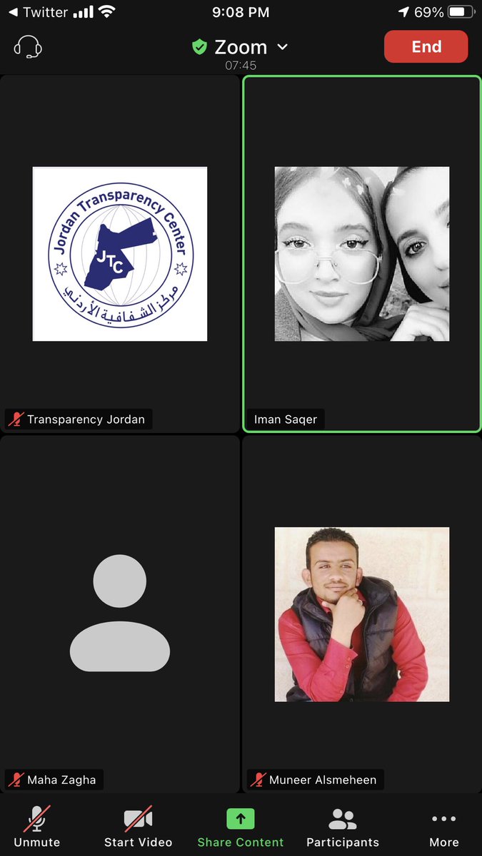 jotransparency's tweet photo. اجتماع مع مجموعة ثانية من #فرسان_الشفافية لمناقشة فكرة من إعدادهم حتى يعمموا الفائدة لشباب من عمرهم ... #مستمرون بدعم الأفكار الإبداعية ضمن مبادرتنا الوطنية #جامعات_ضد_الفساد #الشفافية_الأردنية #TransparencyKnights #JTCjo #مركز_الشفافية_الأردني #الأردن https://t.co/mCF2T0IvES