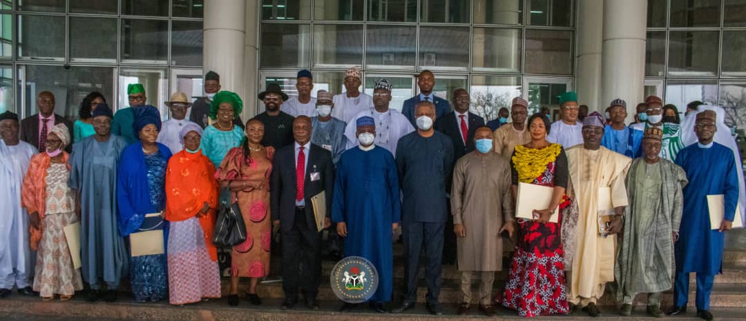 GeoffreyOnyeama's tweet photo. Presented Letters of Credence to 22 more career and non career Ambassadors-designate, making a total of 47 so far. The remaining Letters will be presented as soon as the Agrèment from countries of assignment are received. https://t.co/ZLcSHDA61M