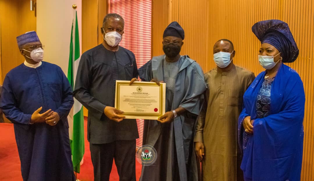 GeoffreyOnyeama's tweet photo. Presented Letters of Credence to 22 more career and non career Ambassadors-designate, making a total of 47 so far. The remaining Letters will be presented as soon as the Agrèment from countries of assignment are received. https://t.co/ZLcSHDA61M