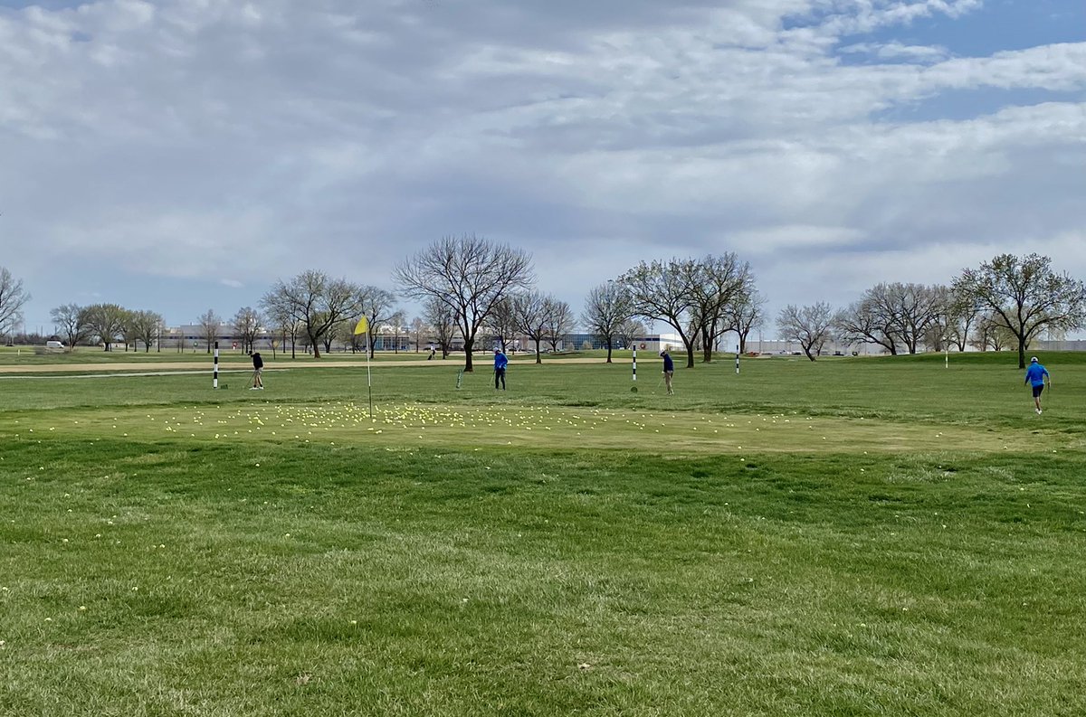 RuralGolf's tweet photo. Dial it in ⛳️🎯 #wedgework #shortgame #stockshot #topchip https://t.co/UDNAvw0Cvo