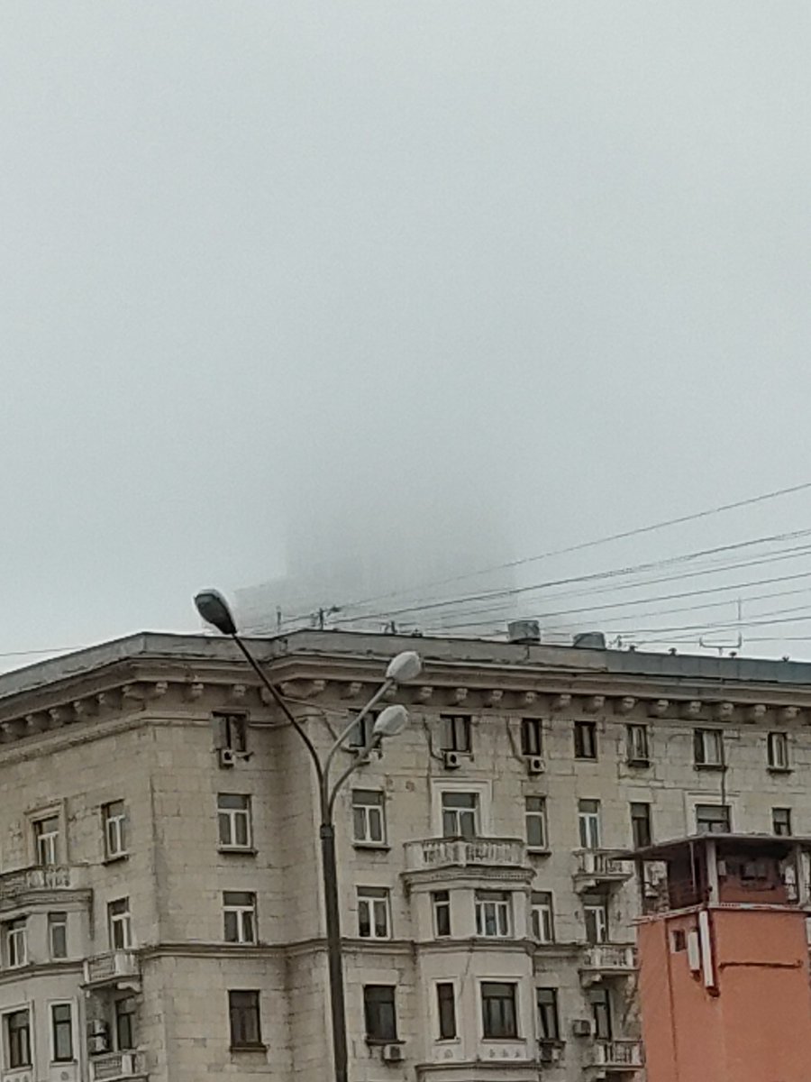 chrystie_p's tweet photo. в Москве дождливо но романтично #phtoday https://t.co/VcSgJ9J5rY