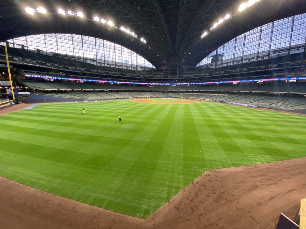 Brewers's tweet photo. Home. https://t.co/q56hKkyD1e