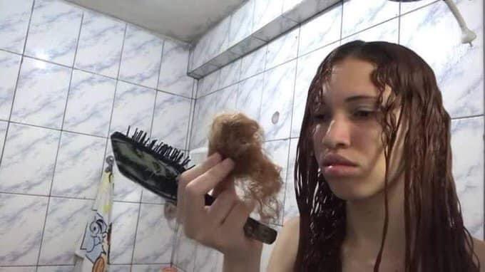 rhochicristaldo's tweet photo. "Sabias que tu cabello comienza a caerse cuando estás estresado y si sufres de ansiedad?"

Yo: https://t.co/o4EVVfrsGH
